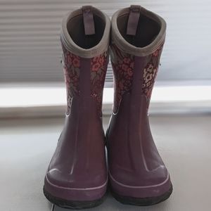 Bogs Size 1 Girls Purple Winter Boot